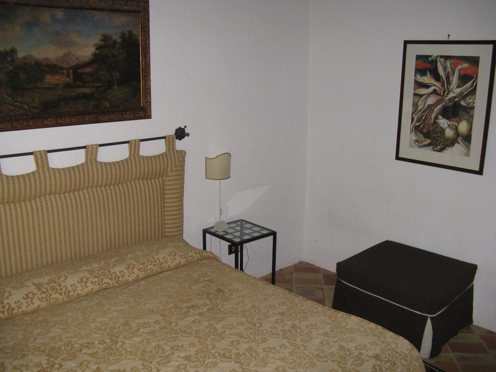 Villa Crapa Licca Ventimiglia di Sicilia Habitación foto