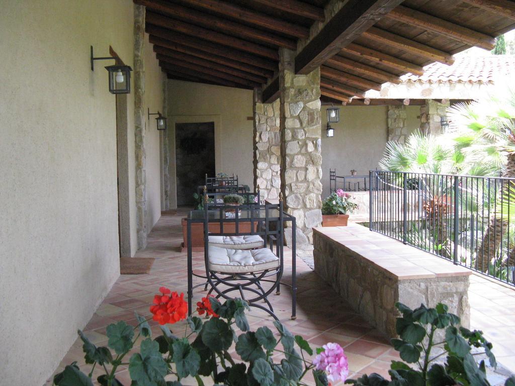 Villa Crapa Licca Ventimiglia di Sicilia Habitación foto